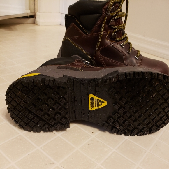 Shoes - Picture 3 of 5